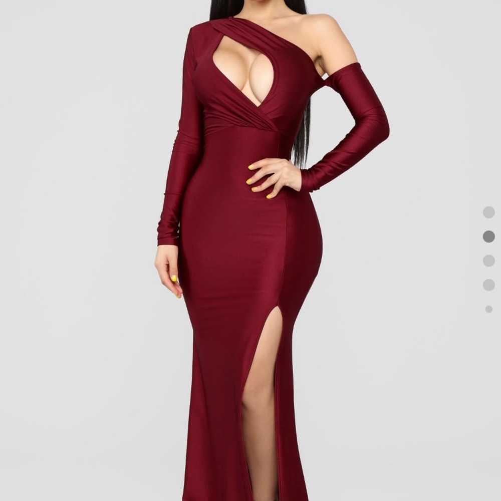 Beautiful red dress from fashion nova new